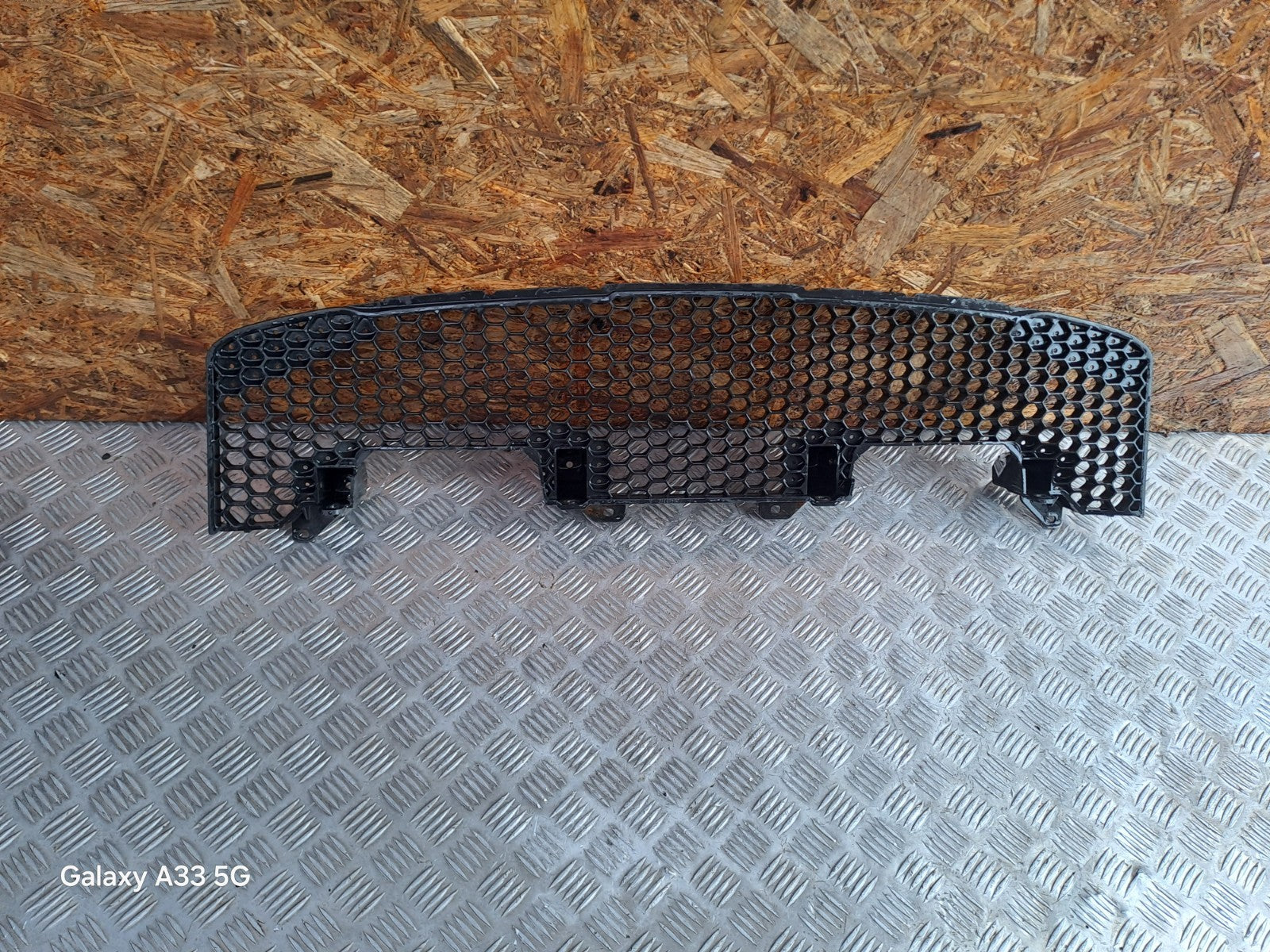 ✅Kia Soul Tempe 1.6 Diesel 2009 FRONT BUMPER GRILL RADIATOR PANEL TRIM COVER - Image 1