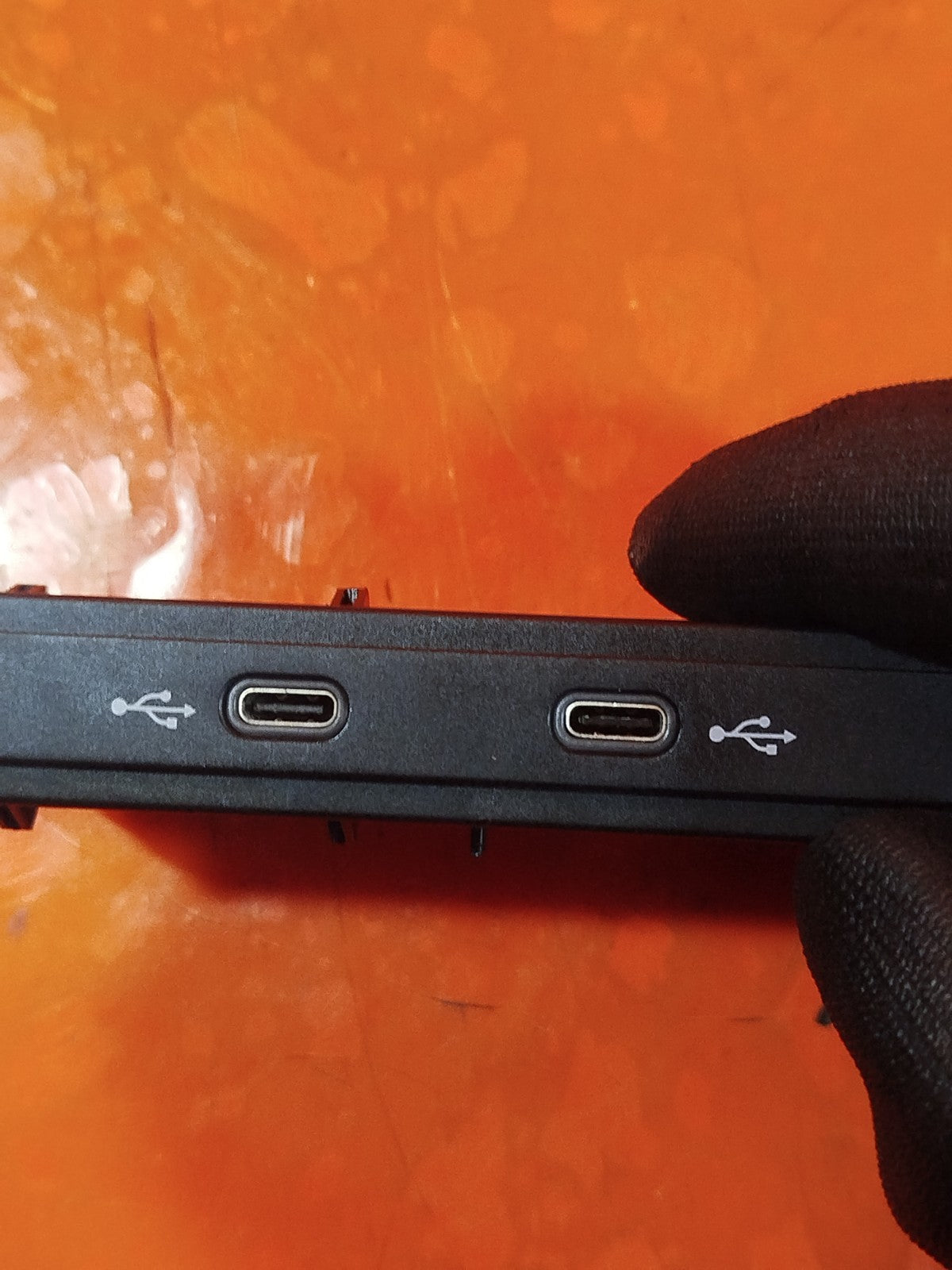 ✅VW GOLF R-LINE MK8 1.5 PETROL 2021 DOUBLE USB PORT SOCKET 5NA035736 A349 - Image 2