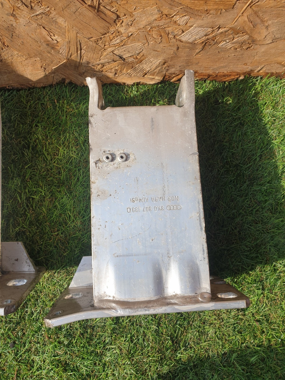 AUDI A5 S LINE 2.0 DIESEL 2012 FRONT CRASH BAR MOUNT BRACKETS PAIR 8K0807133D - Image 6