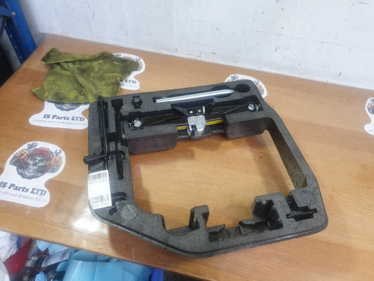 2012 AUDI A5 S LINE 2.0D JACK SET + WARRANTY A218 - Image 1
