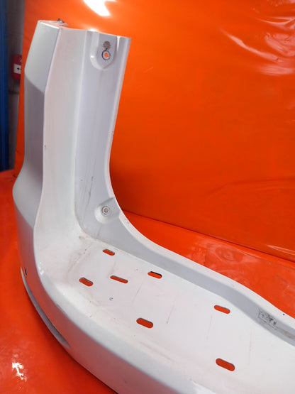Ford Galaxy MK3 Zetec 2019 Rear Bumper Frozen White Warranty A345 - Image 4