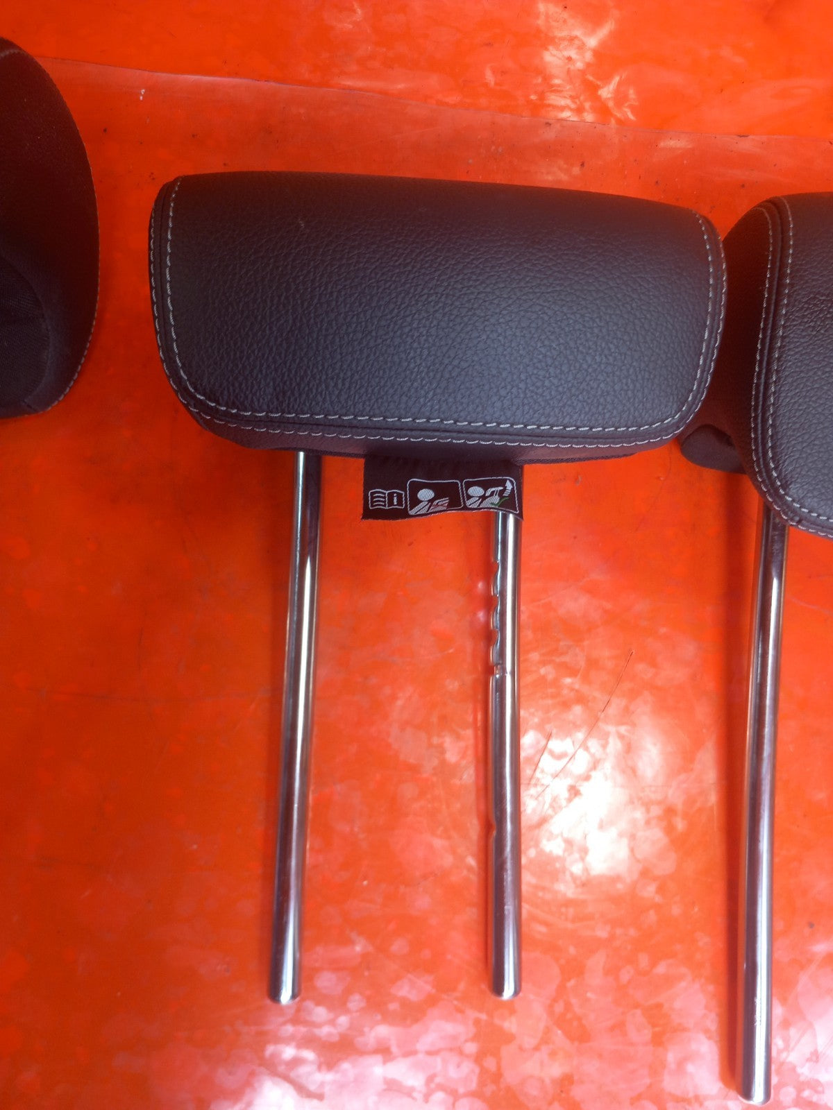 Mercedes W177 A180 Sport 1.5 Diesel 2019 Rear Leather Headrests Pair Warranty - Image 6