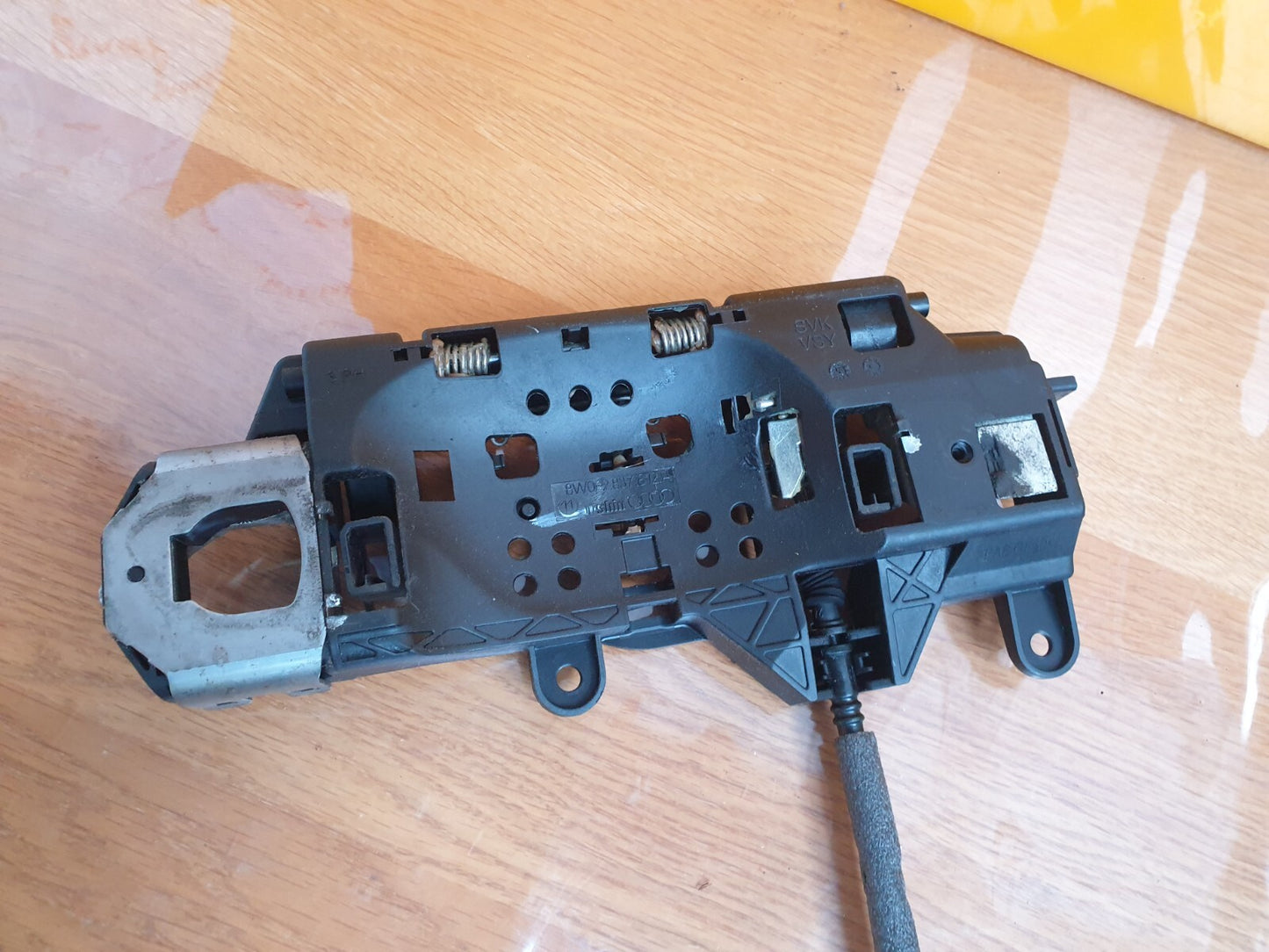 ✅2018 AUDI A4 B9 S LINE 2.0TDI FRONT RIGHT DOOR LOCK 8W2837350A + WARRANTY A086 - Image 9