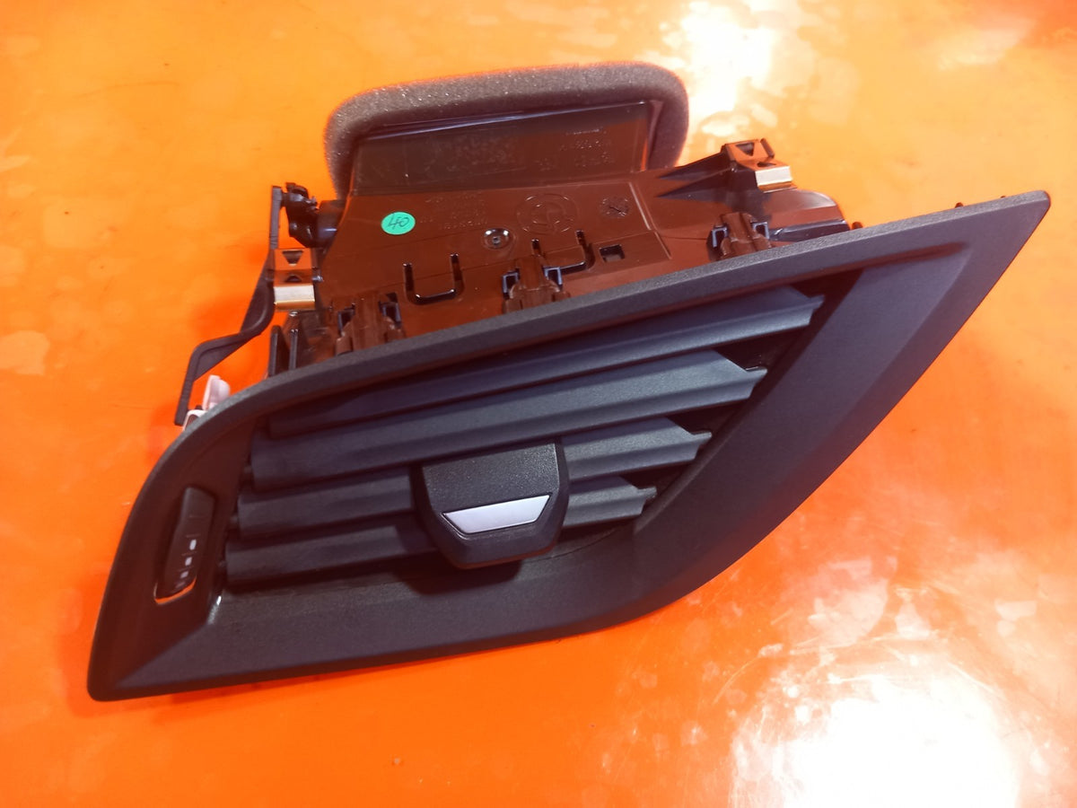 BMW F40 116D 1.5 Diesel 2021 Interior Trims and Air Vents 165A049D903 A365 - Image 11