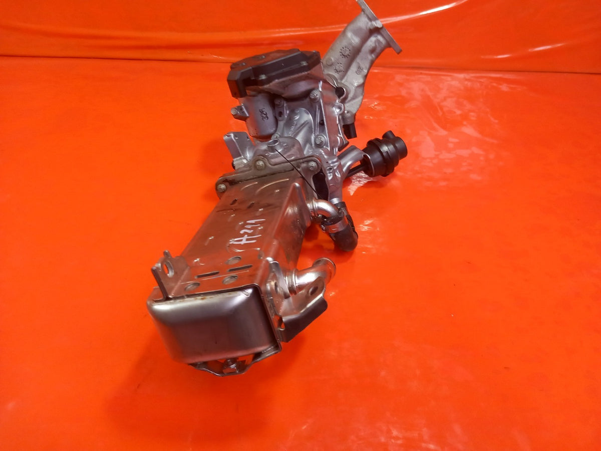 Mercedes W246 1.8 Diesel 2012 EGR Valve Cooler A6511400860 A6511420467 A211 - Image 5
