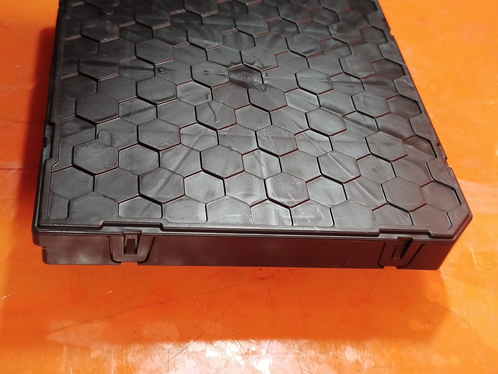 ebay-src:https://i.ebayimg.com/00/s/mtiwmfgxnjaw/z/p9oaaeswevbpb2lu/$_57.jpg