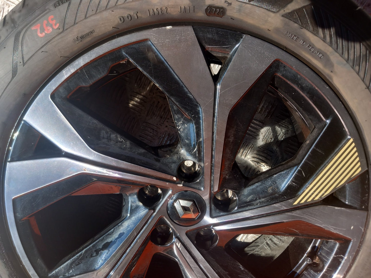 2023 Renault Captur MK2 Alloy Wheel w/ Tyre 215/55 R18 403005075R Warranty A392 - Image 7