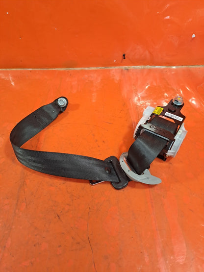 ✅2016 SSANGYONG TIVOLI ElX 1.6D REAR RIGHT SEAT BELT 75607-35000 + WARRANTY A279 - Image 1