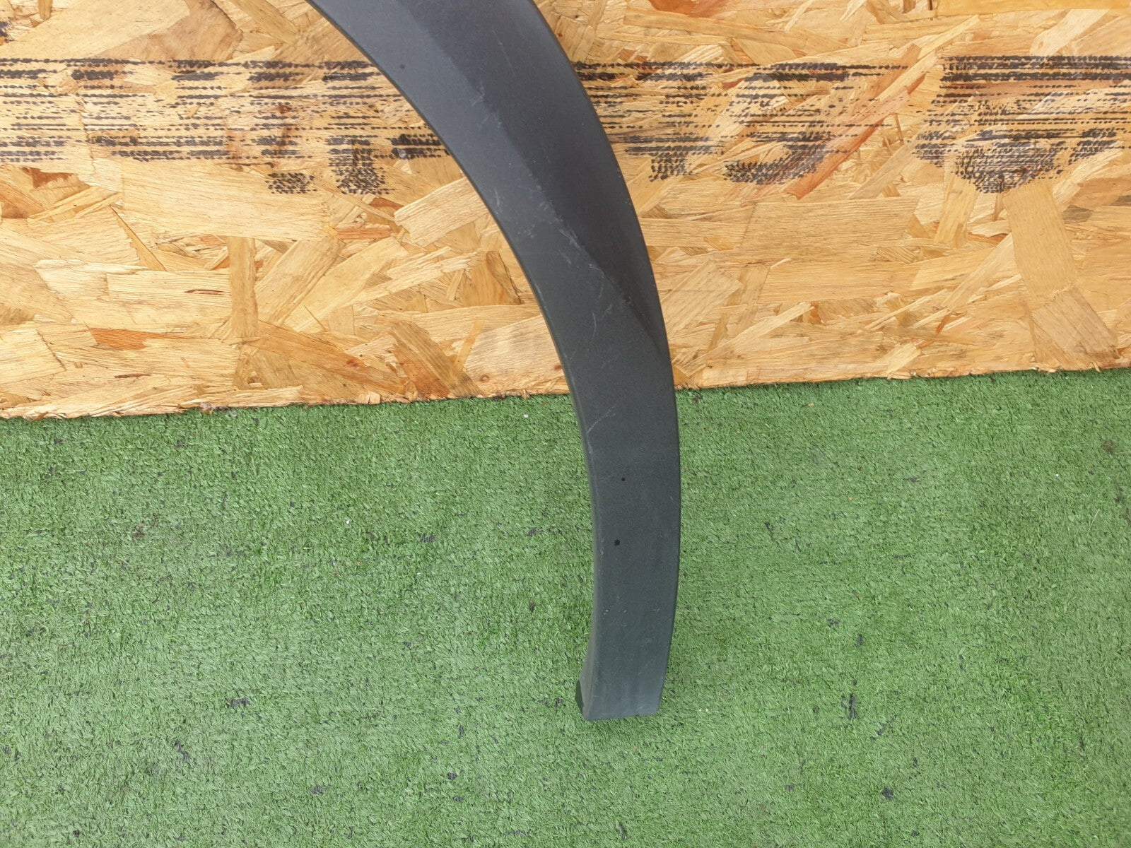 ✅PEUGEOT 2008 MK2 GT EV ELECTRIC 2020 REAR LEFT WHEEL ARCH TRIM 9825736780 A193 - Image 2