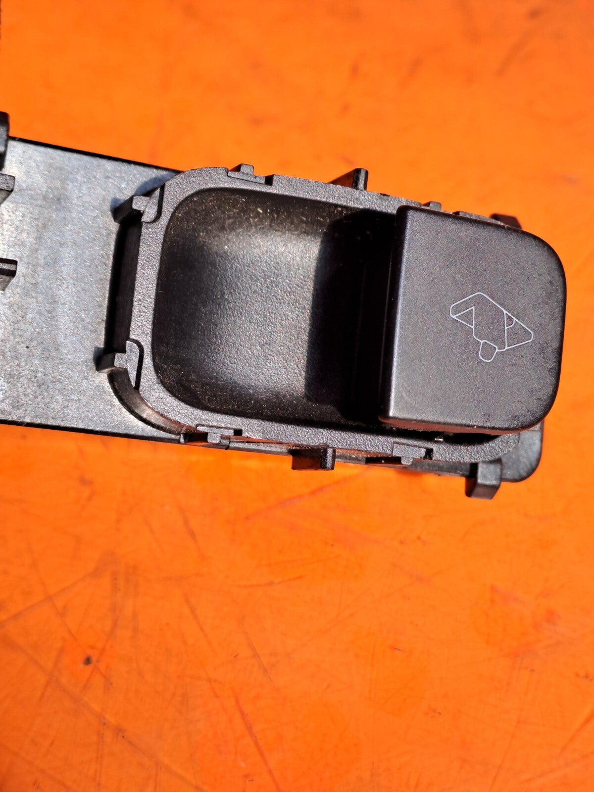 ✅2022 TESLA MODEL Y REAR SEAT SWITCH 1493286-00-B + WARRANTY A172 - Image 12