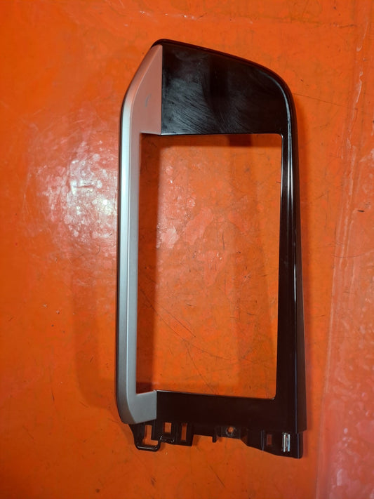 ✅FORD TOURNEO CONNECT VW CADDY 2.0 DIESEL 2024 RADIO SURROUND TRIM 2KF858070C - Image 2