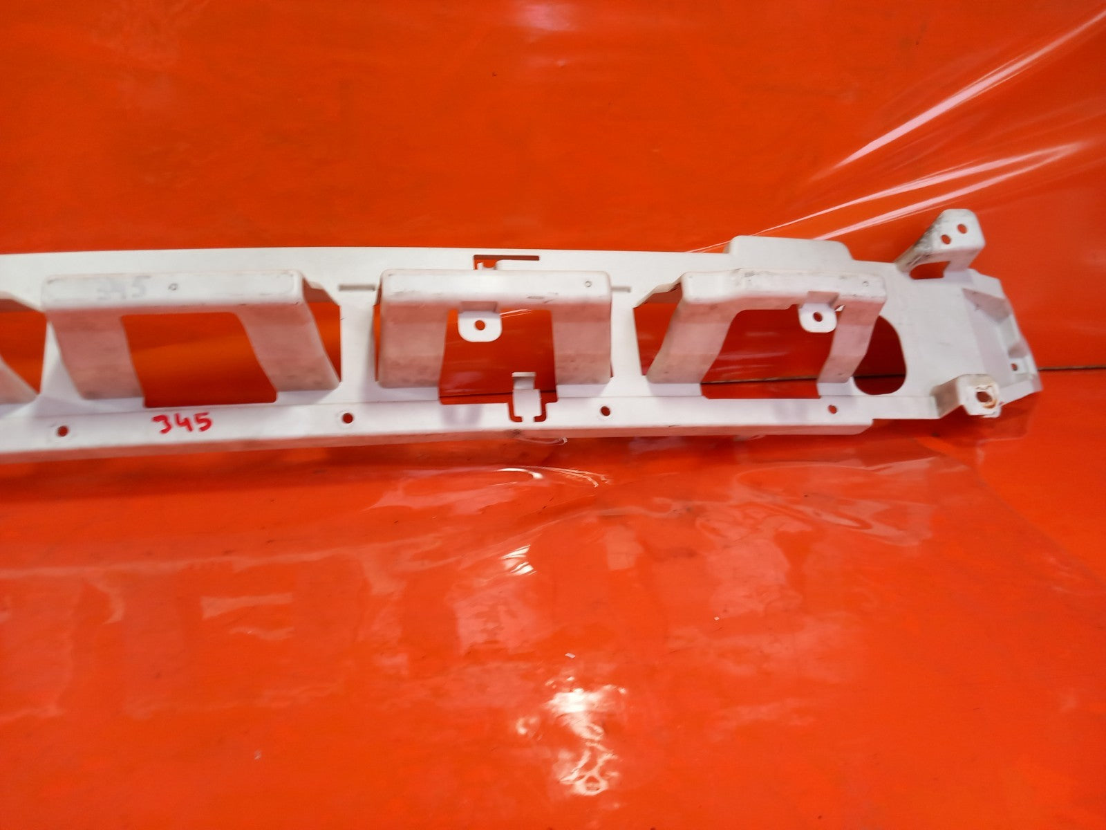 Ford Galaxy Zetec 2.0 Diesel 2019 Rear Centre Bumper Bracket EM2B17E898A A345 - Image 8
