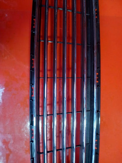 2019 Ford Galaxy MK3 Zetec Front Bumper Upper Radiator Grill EM2B-8200-AE A345 - Image 4