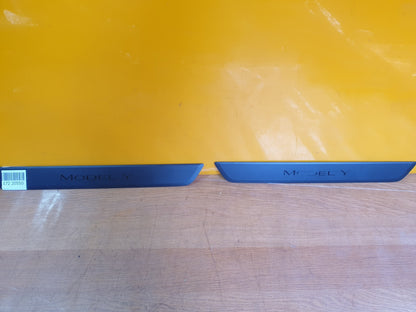 ✅2022 TESLA MODEL Y FRONT SILL TRIM PAIR 1494301-00-B + WARRANTY A172 - Image 2