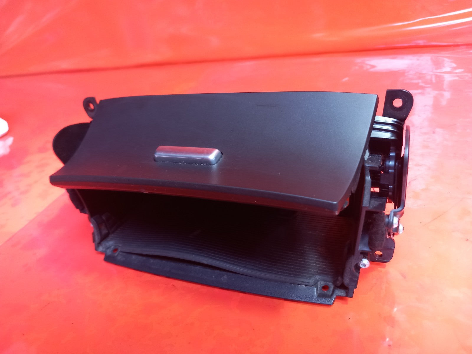 2019 Ford Galaxy MK3 Zetec Ashtray EM2B-R045P64-AN Warranty A345 - Image 8
