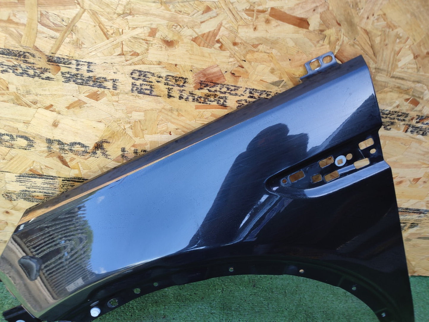 ✅2015 LAND ROVER DISCOVERY SPORT L550 FRONT LEFT WING FENDER PANEL BLACK (820) - Image 4