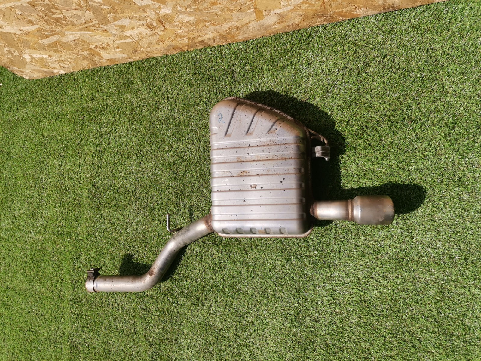 JAGUAR F-PACE X761 3.0 PETROL 2017 EXHAUST SILENCER MUFFLER HK835K244GF Warranty - Image 4