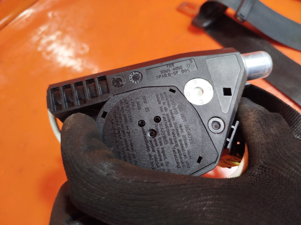 2021 VW Transporter T30 Seat Belt Front Right Driver 7E0857806C Warranty A412 - Image 10