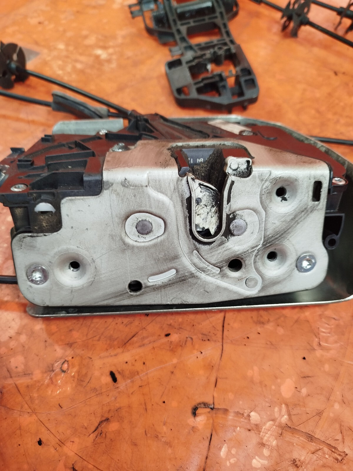 ebay-src:https://i.ebayimg.com/00/s/mtywmfgxmjaw/z/bjyaaoswgujorzq4/$_57.jpg