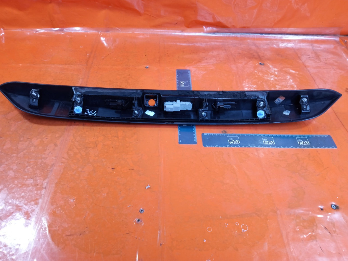 ✅2024 Dacia Duster Journey Tailgate Lift Handle 908129113R + Warranty A364 - Image 10