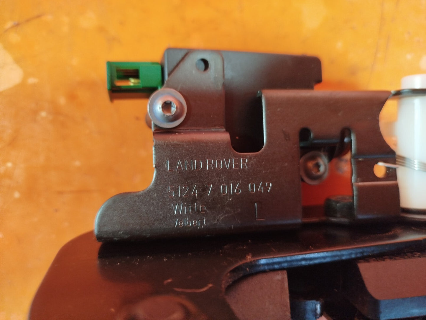 ✅Land Rover Discovery 4 2011 L319 3.0 Diesel LEFT BOOTLID LOCK ACTUATOR 7016049 - Image 4
