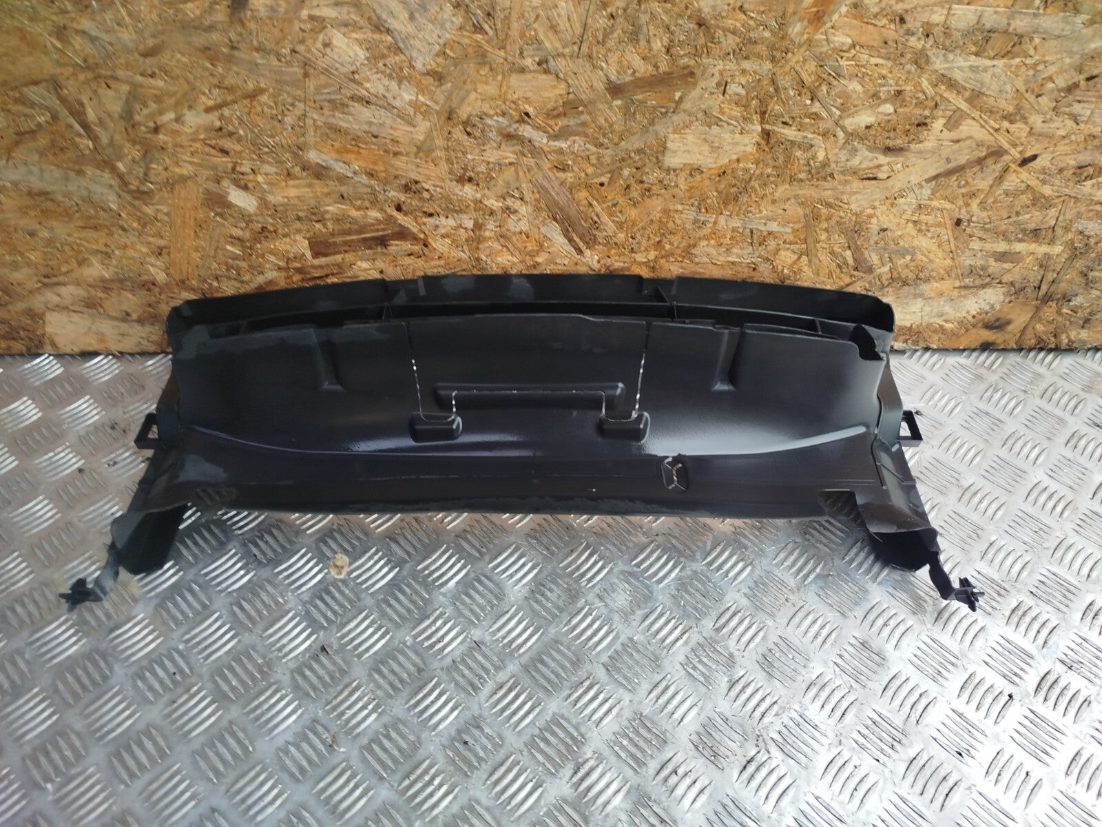 ✅BMW F20 116D URBAN 2.0 DIESEL 2012 RADIATOR AIR DUCT GUIDE PANEL 7255414 A270 - Image 1