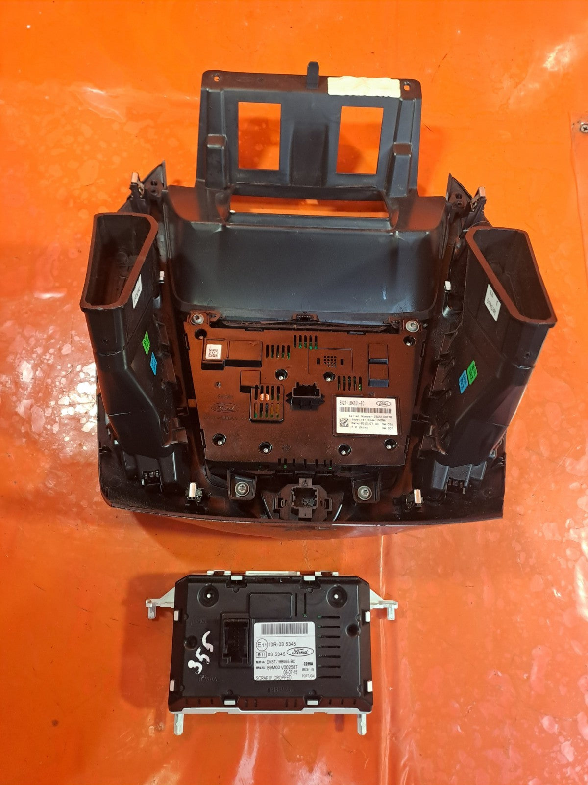✅FORD TRANSIT CONNECT 1.6 DIESEL 2015 DISPLAY SCREEN & RADIO CONTROL PANEL A355 - Image 11