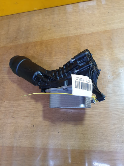 ✅2023 BMW Z4 G29 SDRIVE20i 2.0P OIL FILTER HOUSING COOLER 8580414 + WARRANTY - Image 2