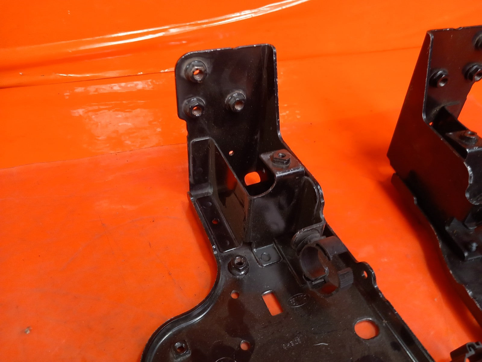 Range Rover Evoque L551 1.5 Petrol 2022 Radiator Support Brackets Warranty A169 - Image 9