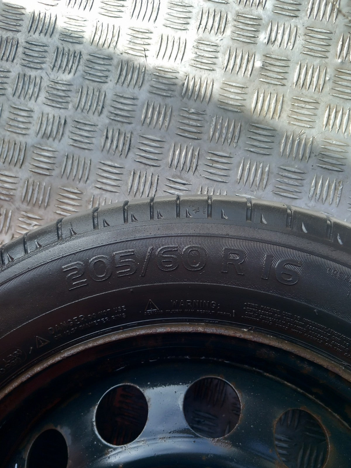 Vauxhall Combo MK4 1.5 Diesel 2020 Alloy Wheel with Tyre 205/60 R16 4,30 mm A414 - Image 4