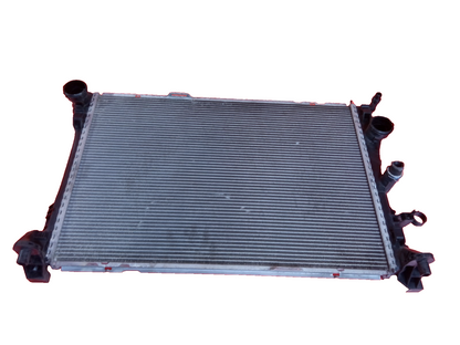 ✅2013 Mercedes E Class W212 Cooling Radiator A0995002703 + Warranty A271 - Image 1