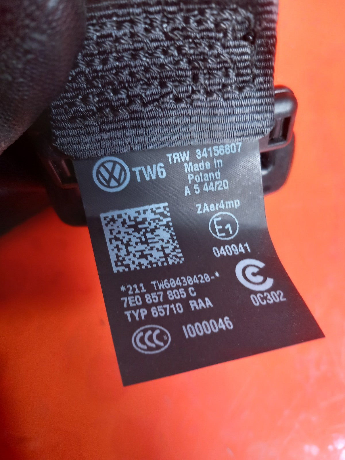 VW Transporter T30 2.0 Diesel 2021 Front Left Seat Belt 7E0857805C A410 - Image 6