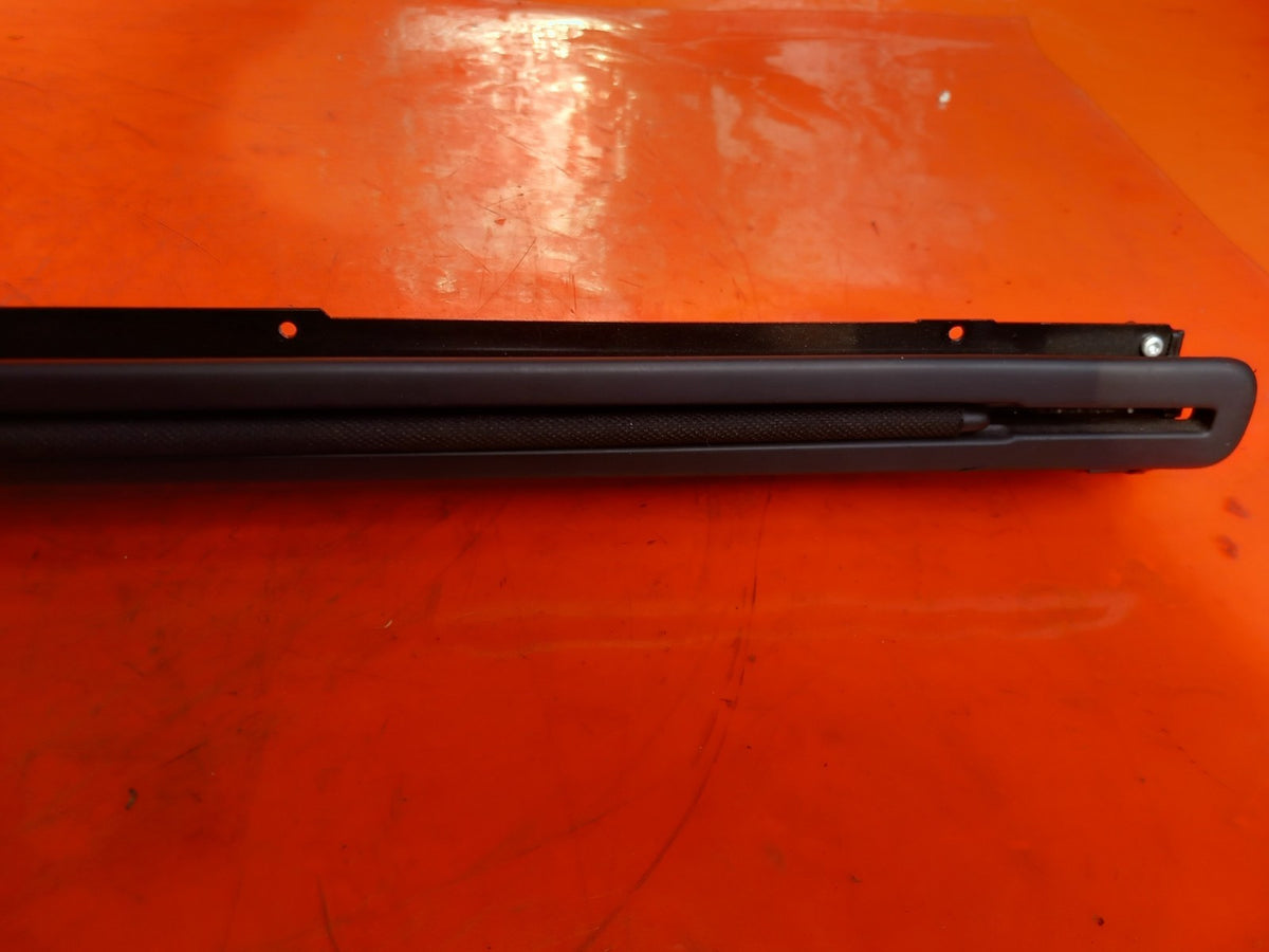 ebay-src:https://i.ebayimg.com/00/s/mtiwmfgxnjaw/z/poqaaesw-9fqigut/$_57.jpg