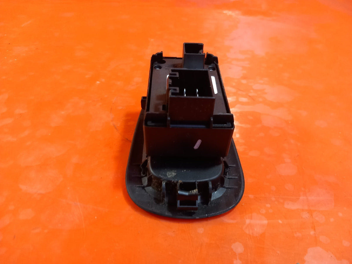 ebay-src:https://i.ebayimg.com/00/s/mtiwmfgxnjaw/z/pr4aaeswufdqziw5/$_57.jpg