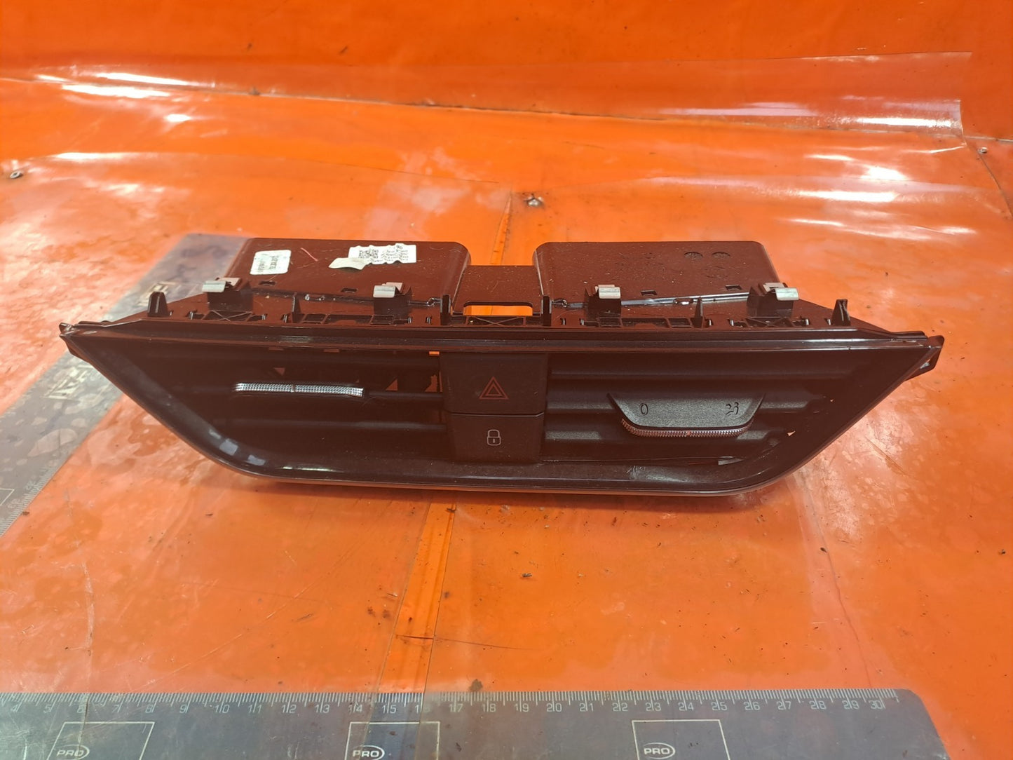 ✅SKODA KAMIQ Se 1.5 PETROL 2024 DASHBOARD CENTRE AIR VENT Warranty A319 - Image 3