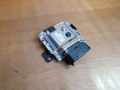 ebay-src:https://i.ebayimg.com/00/s/mtiwmfgxnjaw/z/uf4aaoswmebmipfp/$_57.jpg