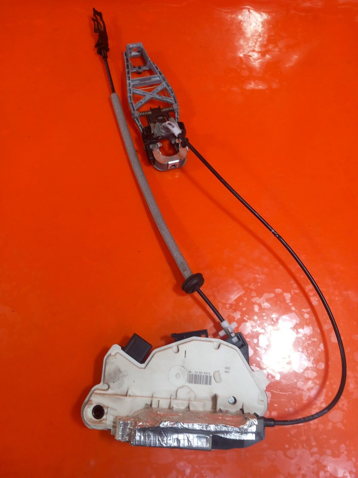2021 VW Transporter T30 Front Right Door Lock 7L2837016B Warranty A412 - Image 2