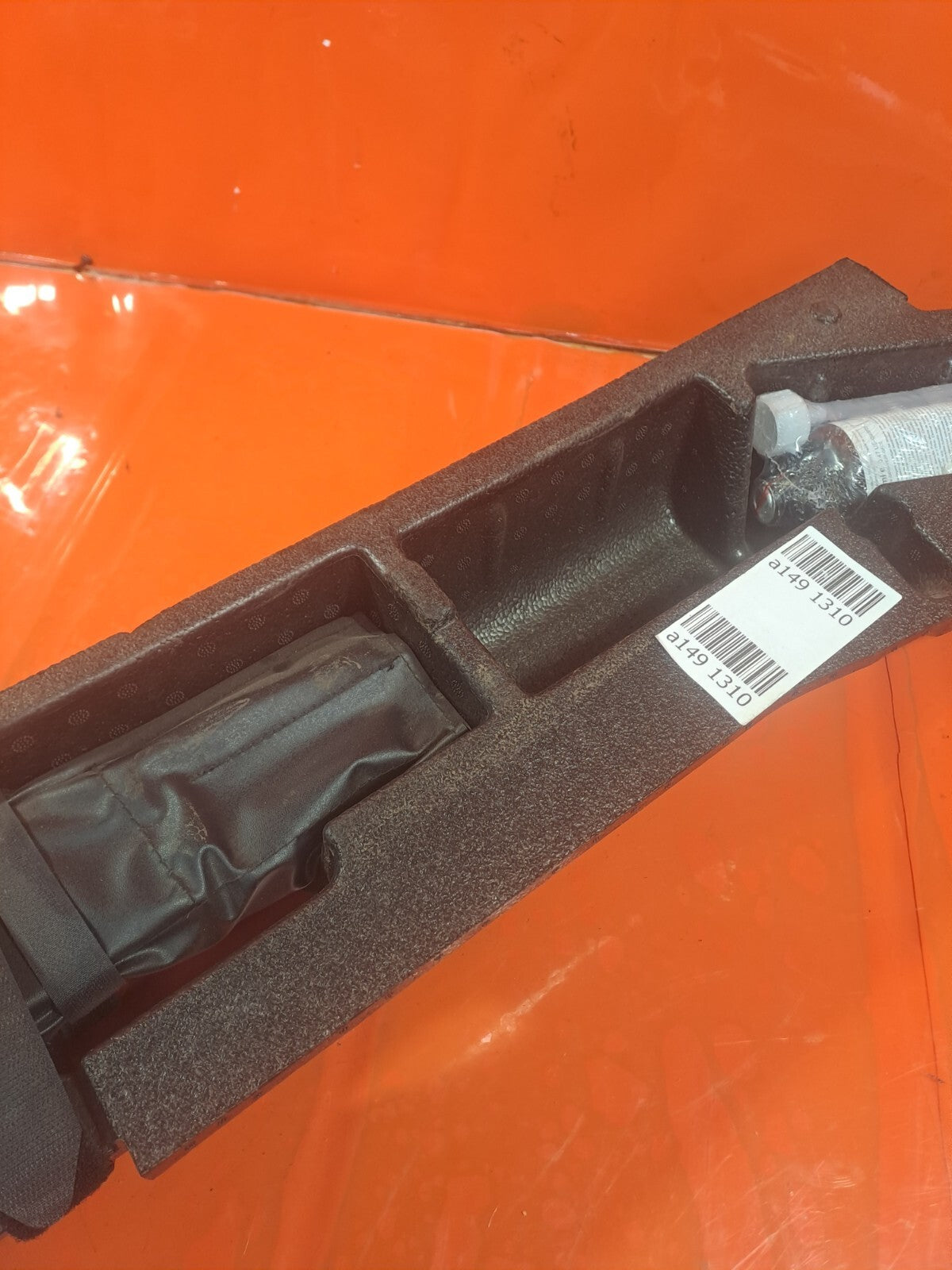 ✅Audi A3 8Y S Line 2021 Tyre Repair Tool Kit & Foam 8Y4012109E + Warranty A149 - Image 3
