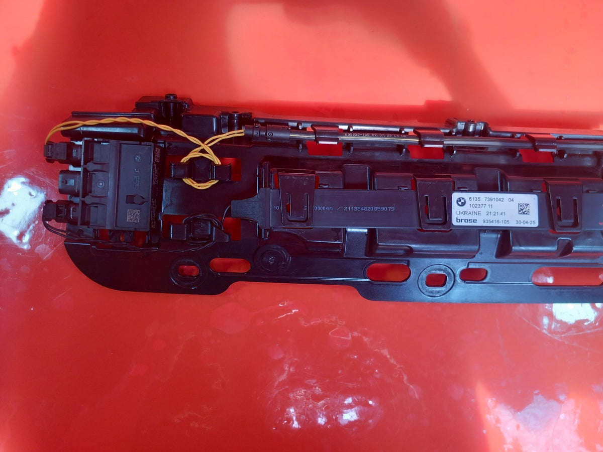 ebay-src:https://i.ebayimg.com/00/s/mtiwmfgxnjaw/z/mw0aaesw2vhqwqgj/$_57.jpg