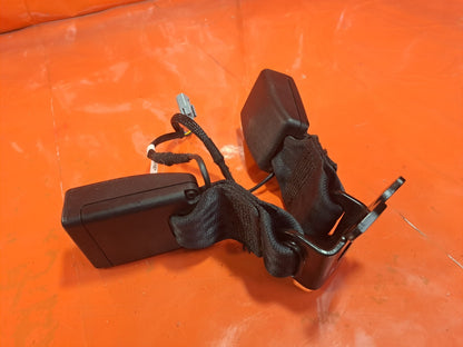 ✅2021 Renault Captur MK2 Rear Center Twin Seat Belt Buckle 878163496R A385 - Image 9