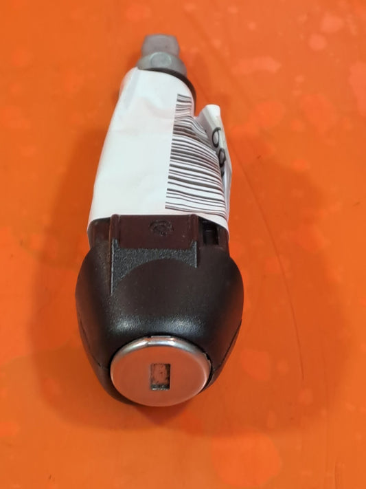 CUPRA LEON VZ2 1.4 PETROL 2023 DOOR HANDLE LOCKING 5FA837167 Warranty A227 - Image 1