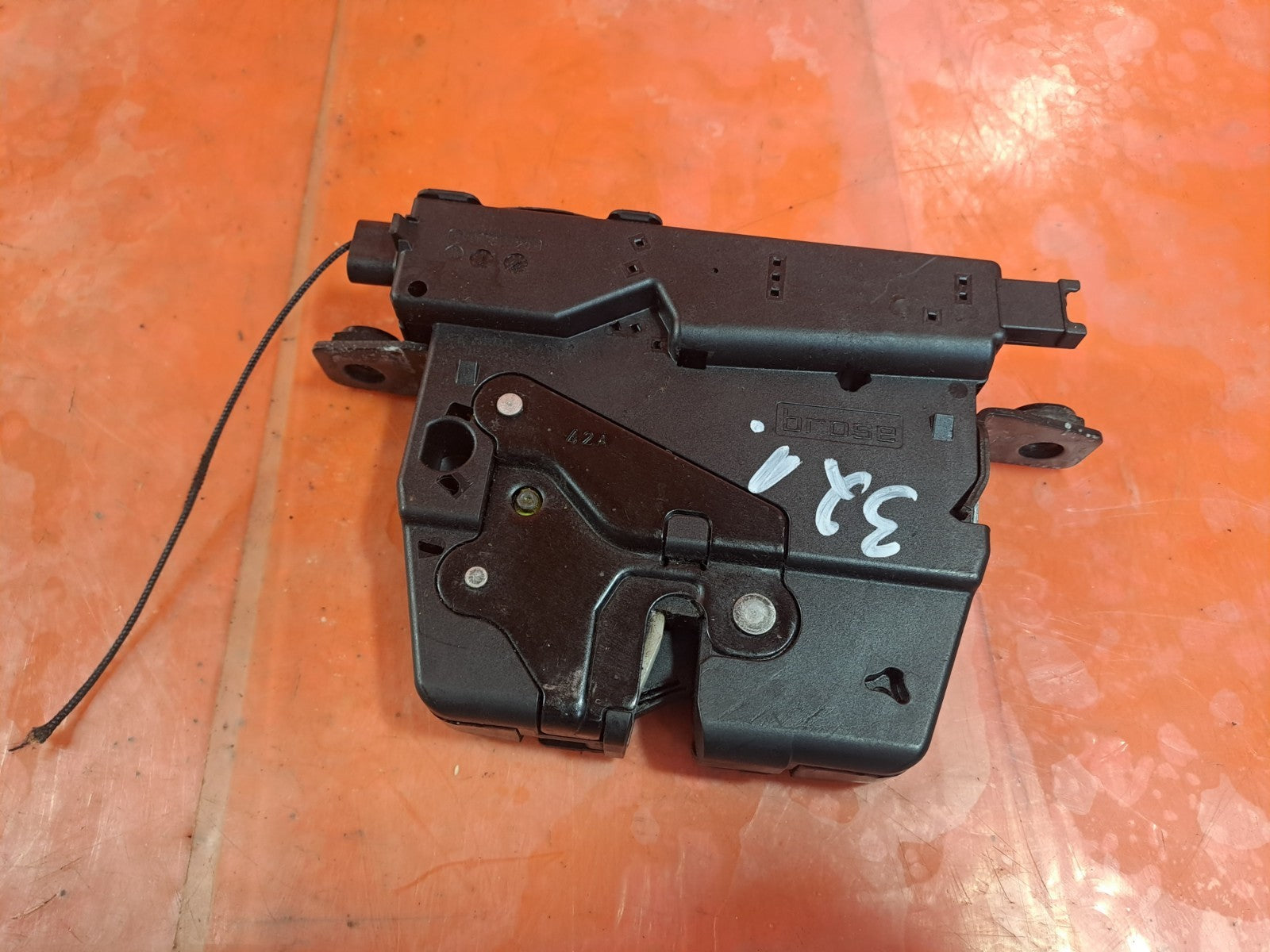 ebay-src:https://i.ebayimg.com/00/s/mtiwmfgxnjaw/z/~2waaeswij9ppovh/$_57.jpg