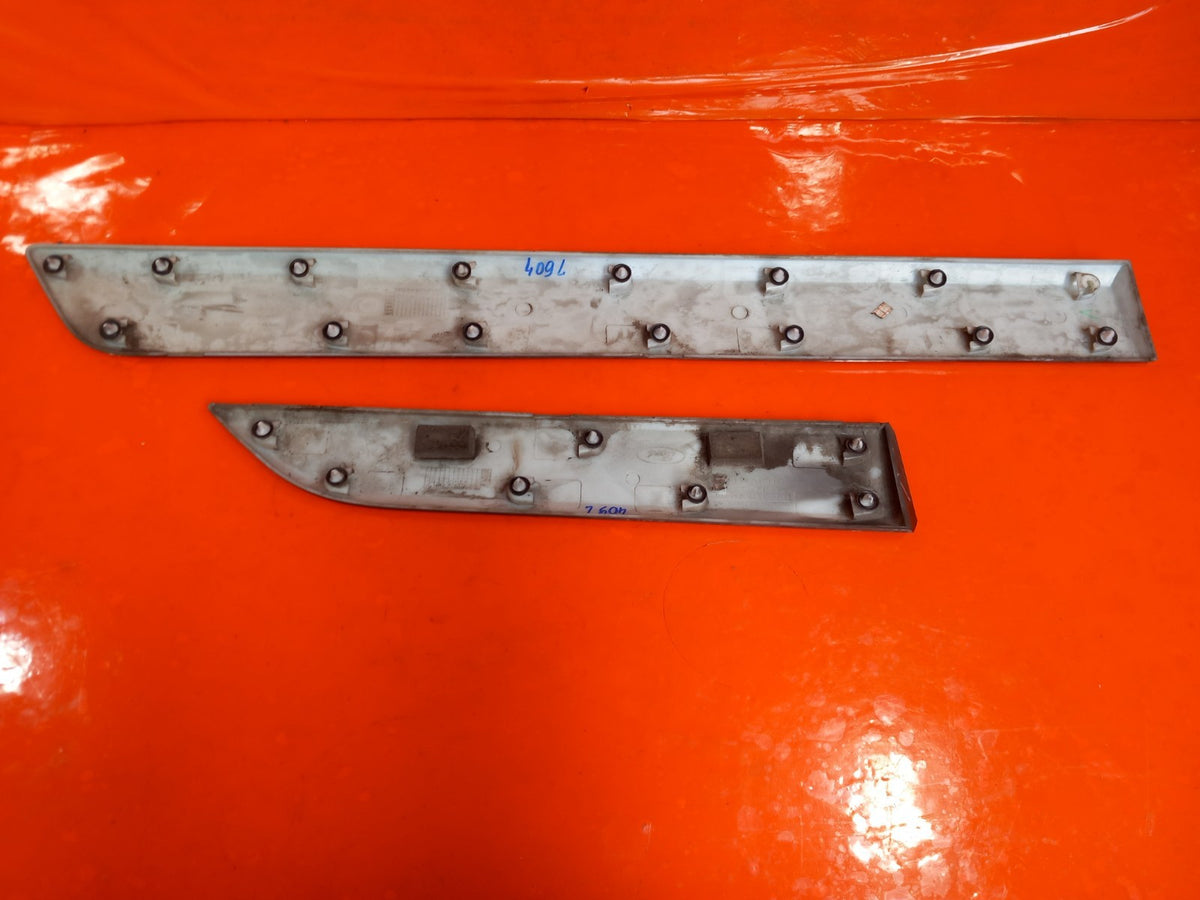 Ford Transit Custom 2.0 Diesel 2016 Left Side Body Moulding Pair Grey A409 - Image 6
