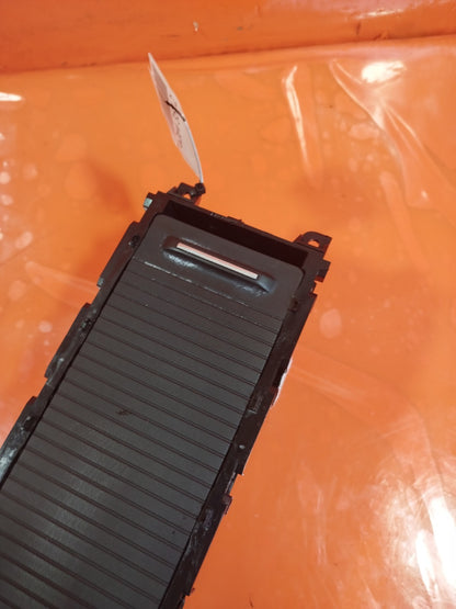 ✅FORD FOCUS ST 2.3 PETROL 2020 FRONT CENTRE CONSOLE STORAGE COMPARTMENT Warranty - Image 4