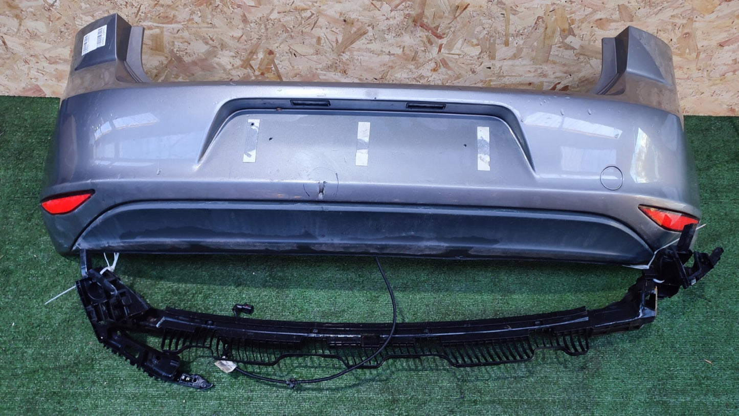 ✅VW GOLF MK7 1.2 PETROL 2013 REAR BUMPER COMPLETE GREY Warranty A098 - Image 1