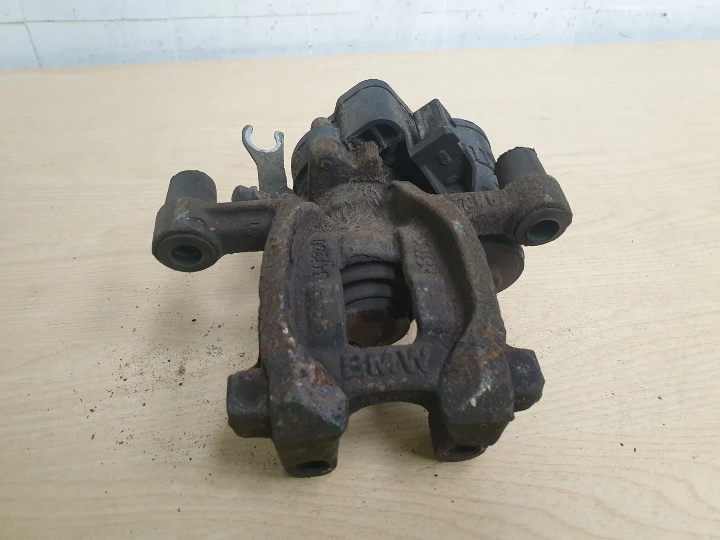 ebay-src:https://i.ebayimg.com/00/s/mtiwmfgxnjaw/z/zxuaaeswcmbp37iq/$_57.jpg