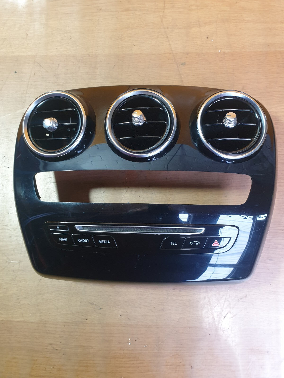 ✅Mercedes C Class W205 2014 Dashboard Centre Air Vent Trim A2056805707 +Warranty - Image 4