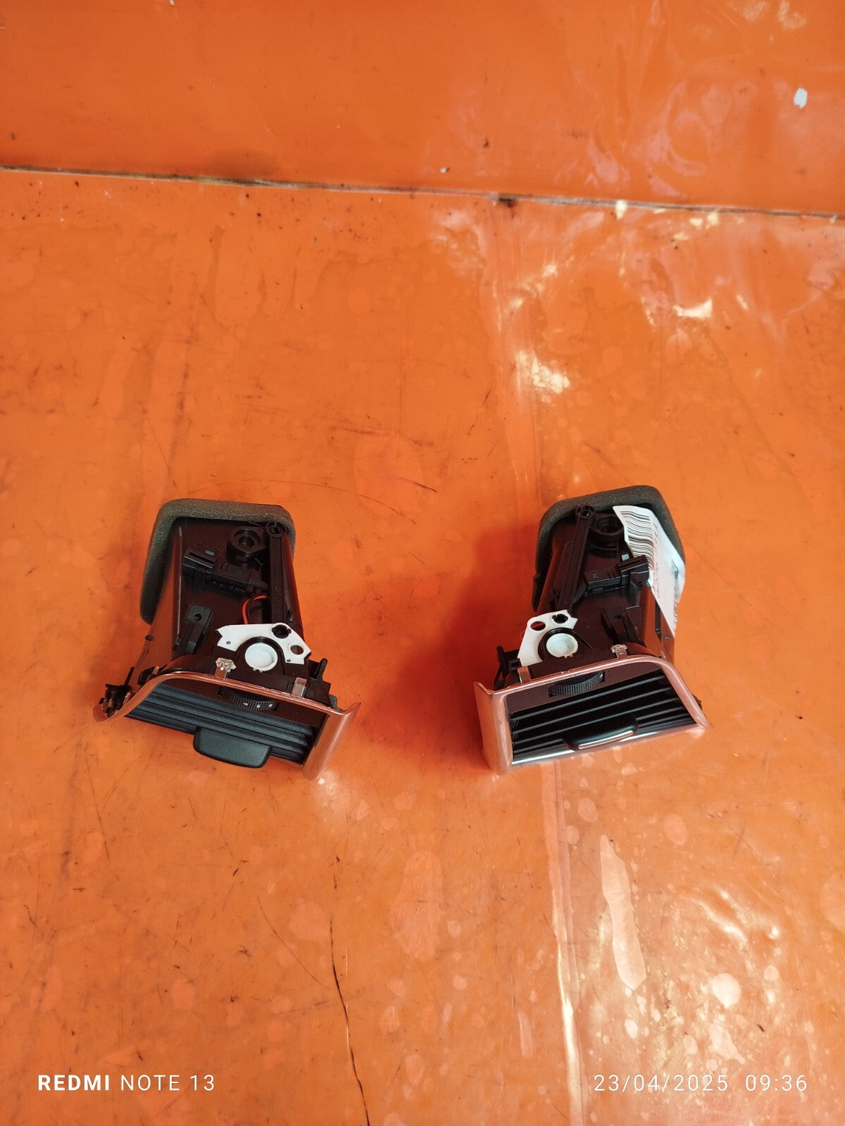 ✅AUDI Q5 S LINE 2.0 PETROL 2012 DASHBOARD AIR VENTS 8R2820901C 8R2820902C A276 - Image 2
