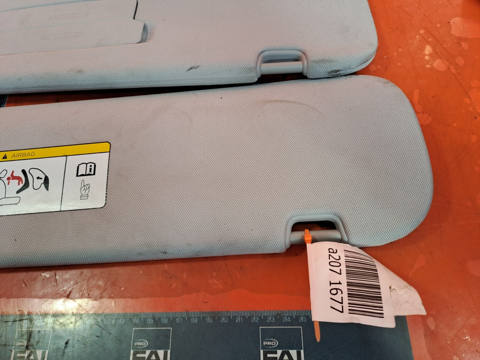 TESLA MODEL 3 LONG 2024 SUN VISOR PAIR Warranty A207 - Image 4
