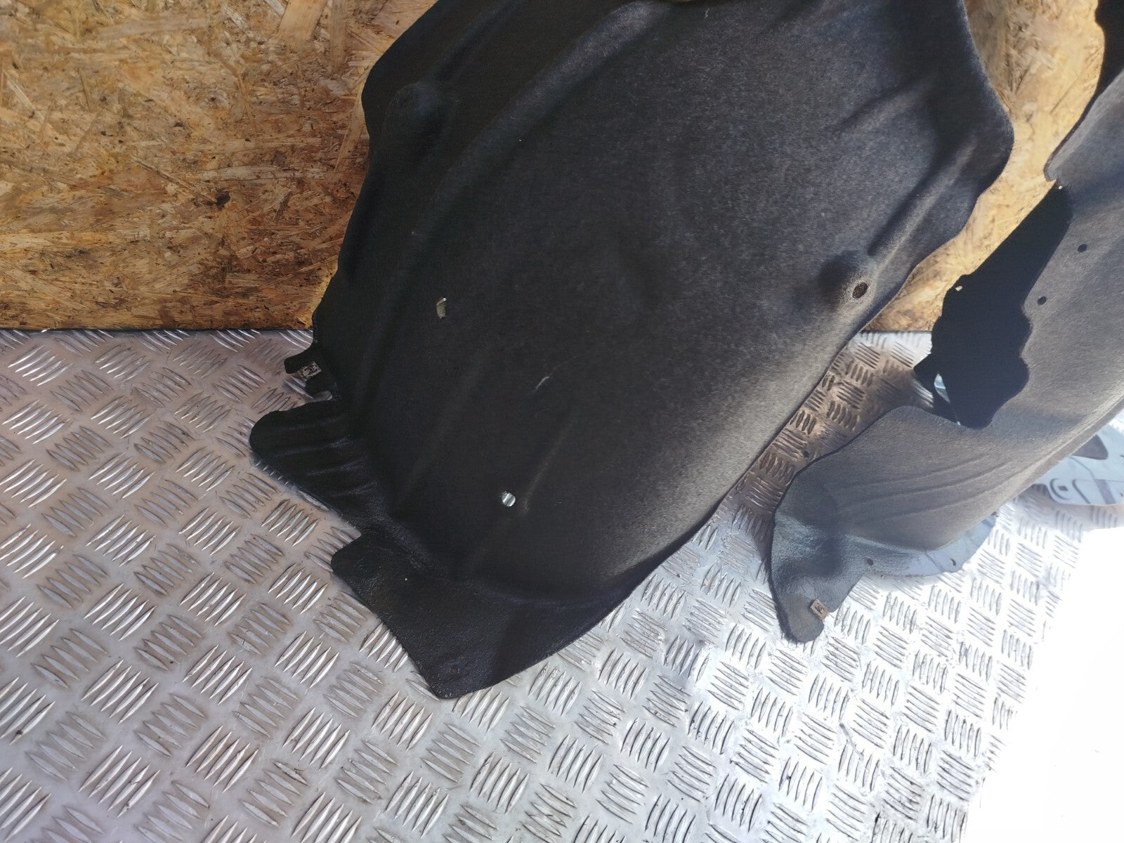 ✅Ford Focus (C51) 2018 1.5 Diesel FRONT RIGHT WHEEL ARCH LINER Warranty A257 - Image 7